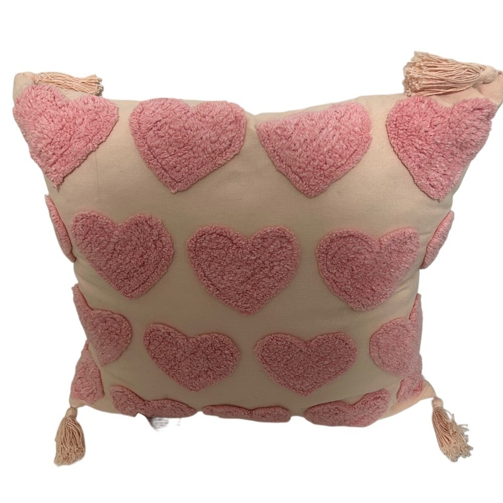 Tufted Heart Decorative Throw Pillow with Tassels - Blush Pink